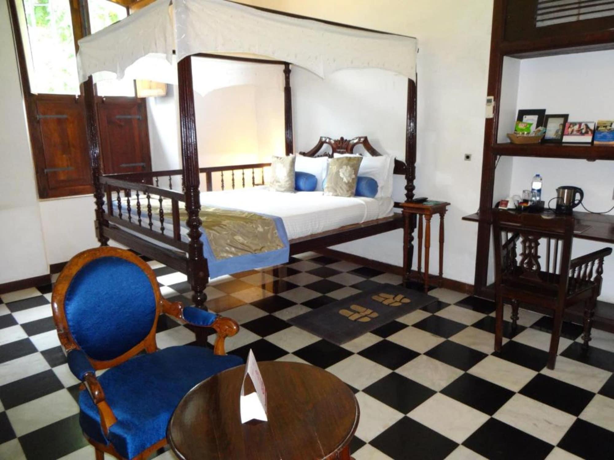 Le Dupleix Hotel Pondicherry Exterior photo